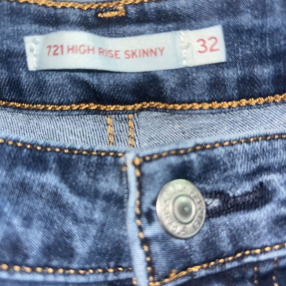 Levi Strauss & Co Women's 721 High Rise Skinny Size 32